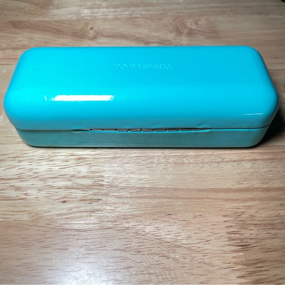 Tiffany & Co.‎ Sunglasses Case - Picture 6 of 12